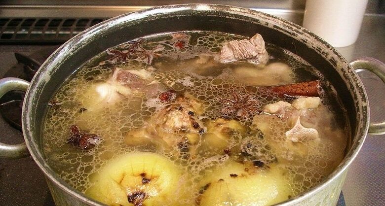 Photo of Мед и молоко для крепких костей